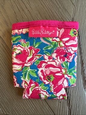 Lilly Pulitzer Floral Koozie - Pink & Blue